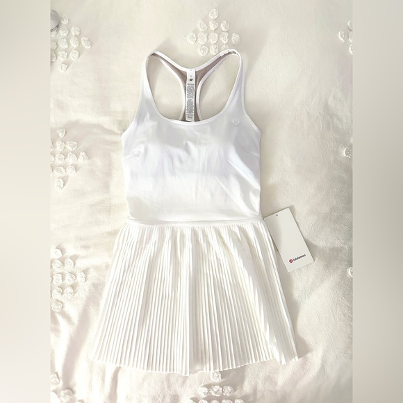 NWT Scoop-Neck Pleated Linerless Tennis Dress - White - 2 - Picture 7 of 13